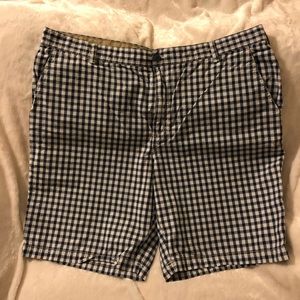 Izod men’s shorts